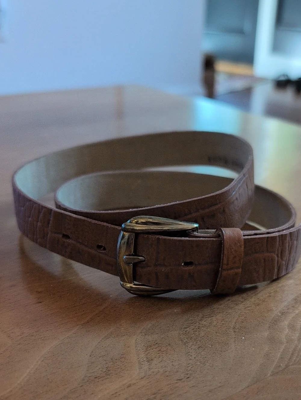 1980s Classic Brown Leather Belt with Brass Buckle